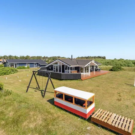 Holiday home Floriana - 650m From The Sea In Western Jutland By Interhome