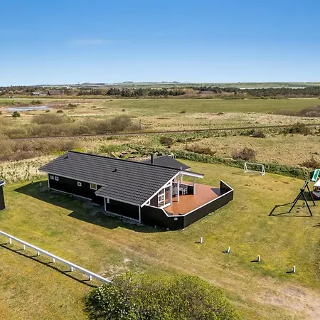 Holiday home Floriana - 650m From The Sea In Western Jutland By Interhome *